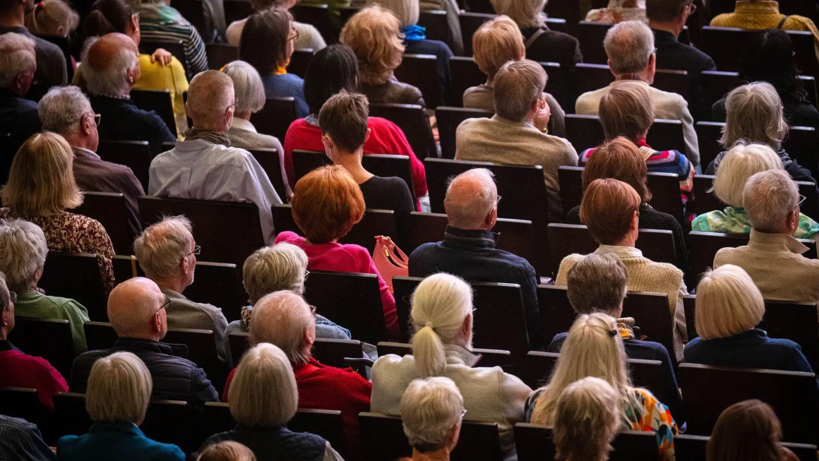  Immer mehr Ältere - und weniger Jüngere: Das kennzeichnet die demografische Entwicklung. (Symbolbild) (Foto: Sina Schuldt/dpa)
