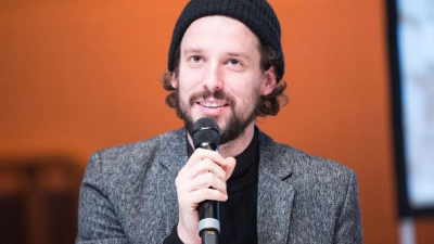 Der Dramaturg Tobias Staab ist neuer künstlerischer Leiter. (Archivbild) (Foto: picture alliance / Marcel Kusch/dpa)