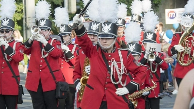 Die Marching Band Lauf bildet den fulminanten Auftakt für die NeustadtNacht. Am Marktplatz werden die Formationen der Gruppe ab 18 Uhr zu erleben sein. (Foto: Marching Band Lauf)