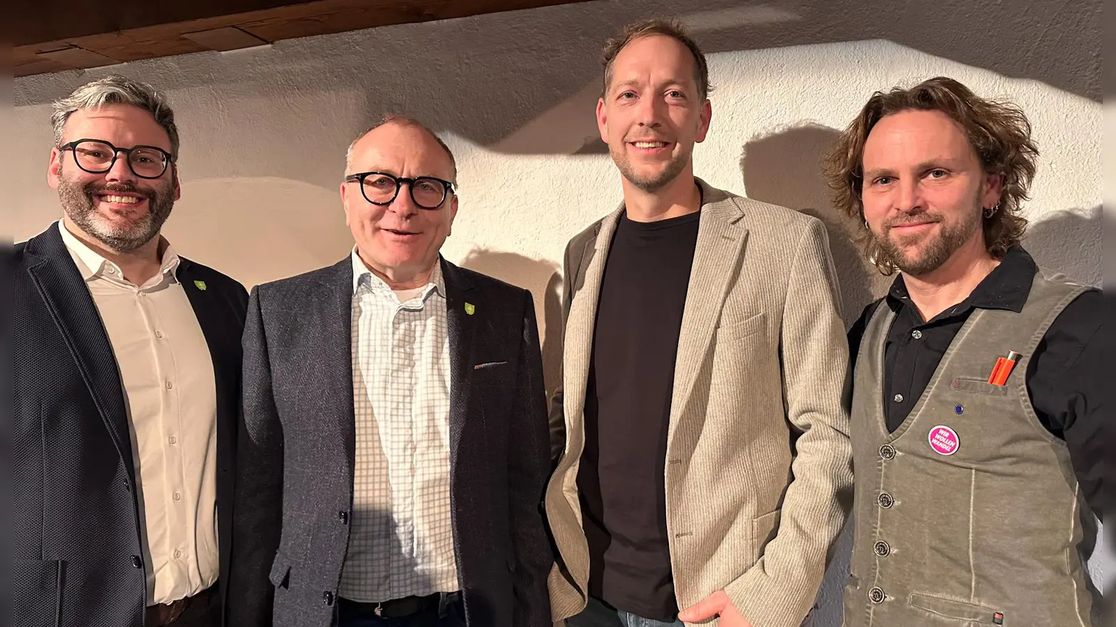 Freuen sich über ein makelloses Ergebnis: Hans Heinrich Unger, Dr. Ulrich Grünwald, Dr. Marko Hedler und Michael Nowakowitsch. (Foto: Martina Haas)