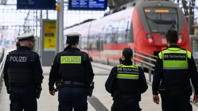 Die Zahl der Straftaten im Zuständigkeitsbereich der Bundespolizei ging 2025 zurück. Das gilt nicht für die Gewaltdelikte. (Symbolbild) (Foto: Robert Michael/dpa)