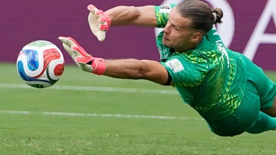 Torhüter Örjan Nyland kehrt zu RB Leipzig zurück. (Archivhbild) (Foto: Frank Franklin II/AP/dpa)