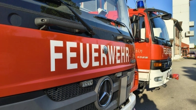 Muss die Feuerwehr zu einem Einsatz ausrücken, werden die Einsatzkräfte künftig still alarmiert. Möglich ist dies durch eine digitale Umrüstung, die sich die Stadt Ansbach viel Geld hat kosten lassen. (Foto: Robert Maurer)