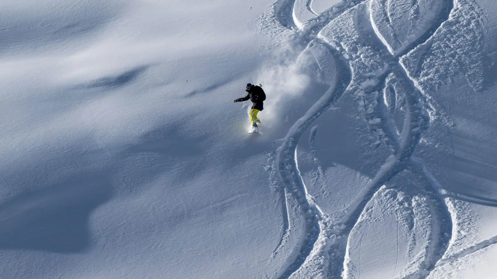 Start in die neue Skisaison (Foto: Peter Kneffel/dpa)