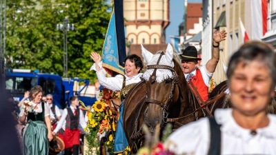 Beim Gäubodenvolksfest werden bis zum 17. August um die 1,3 Millionen Besucherinnen und Besucher erwartet. (Foto: Armin Weigel/dpa)