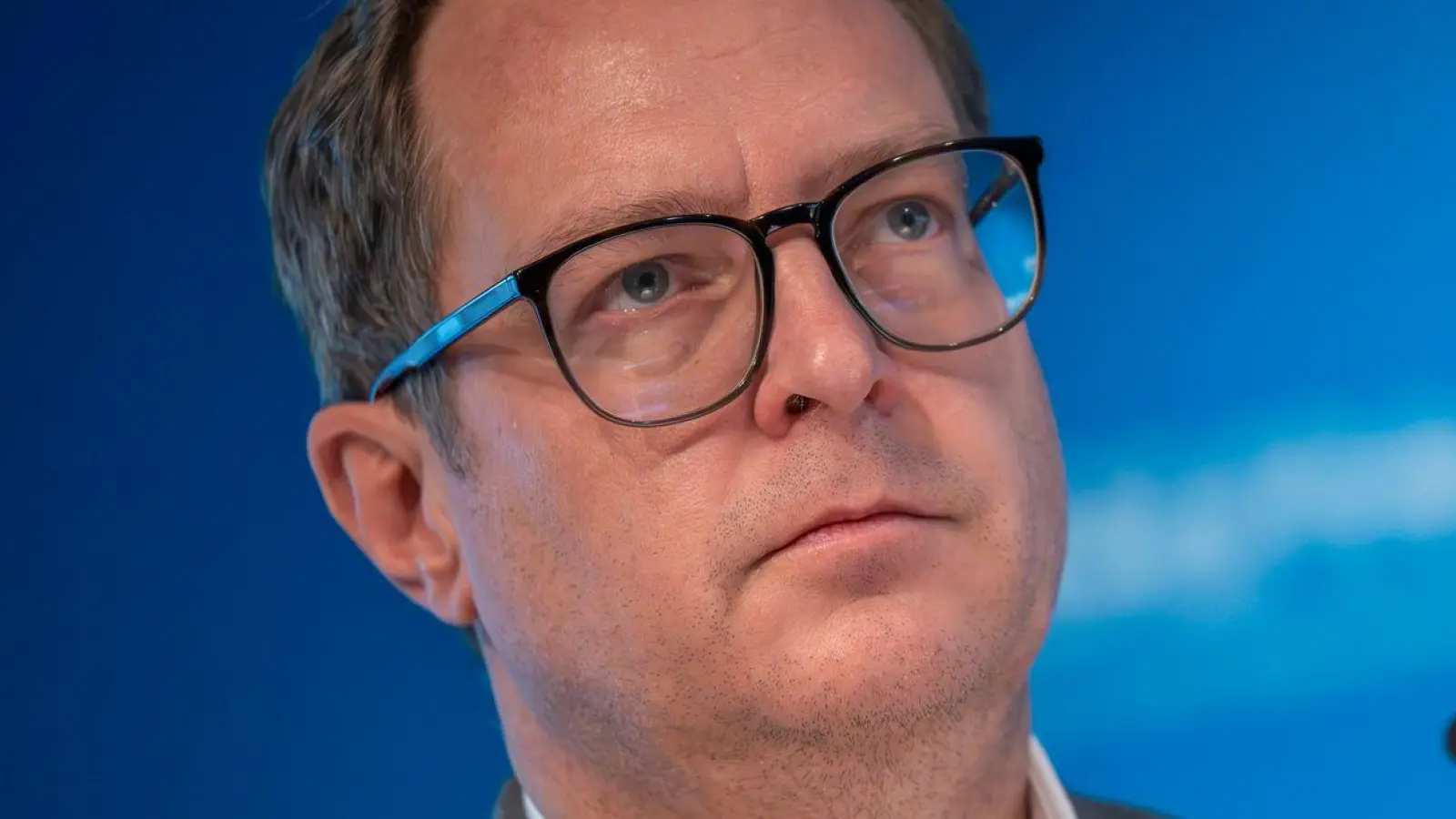 Die AfD sei längst das „Sprachrohr Moskaus“, so Huber. (Archivbild) (Foto: Peter Kneffel/dpa)