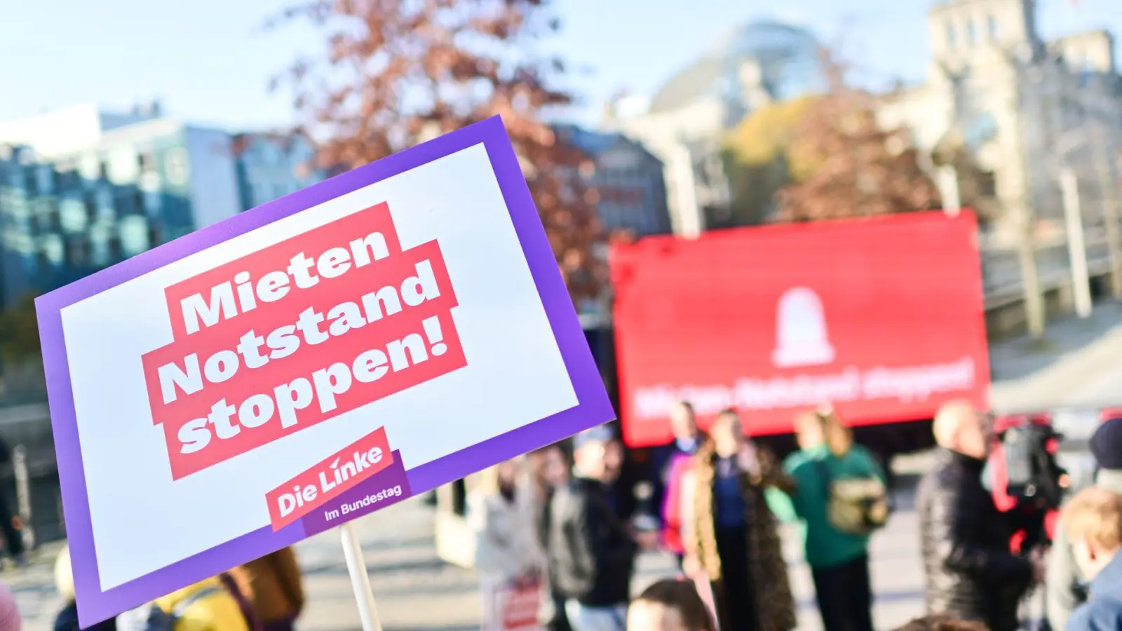 Die Linke hat die Bezahlbarkeit von Mietwohnungen zum Topthema erklärt. (Archivbild)  (Foto: Sebastian Christoph Gollnow/dpa)