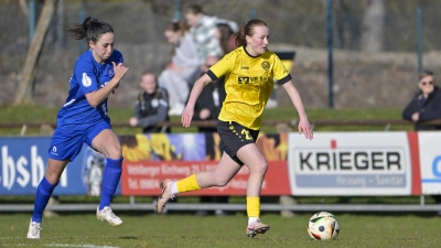 Lina Reinsch (in Gelb, hier in einem anderen Spiel) zeigte eine starke Leistung und erzielte auch den Weinberger Treffer in Frankfurt. (Foto: Martin Rügner)