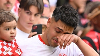 Nadiem Amiri vom FSV Mainz 05 kamen nach dem 2:2 gegen Bayer Leverkusen die Tränen. (Foto: Torsten Silz/dpa)