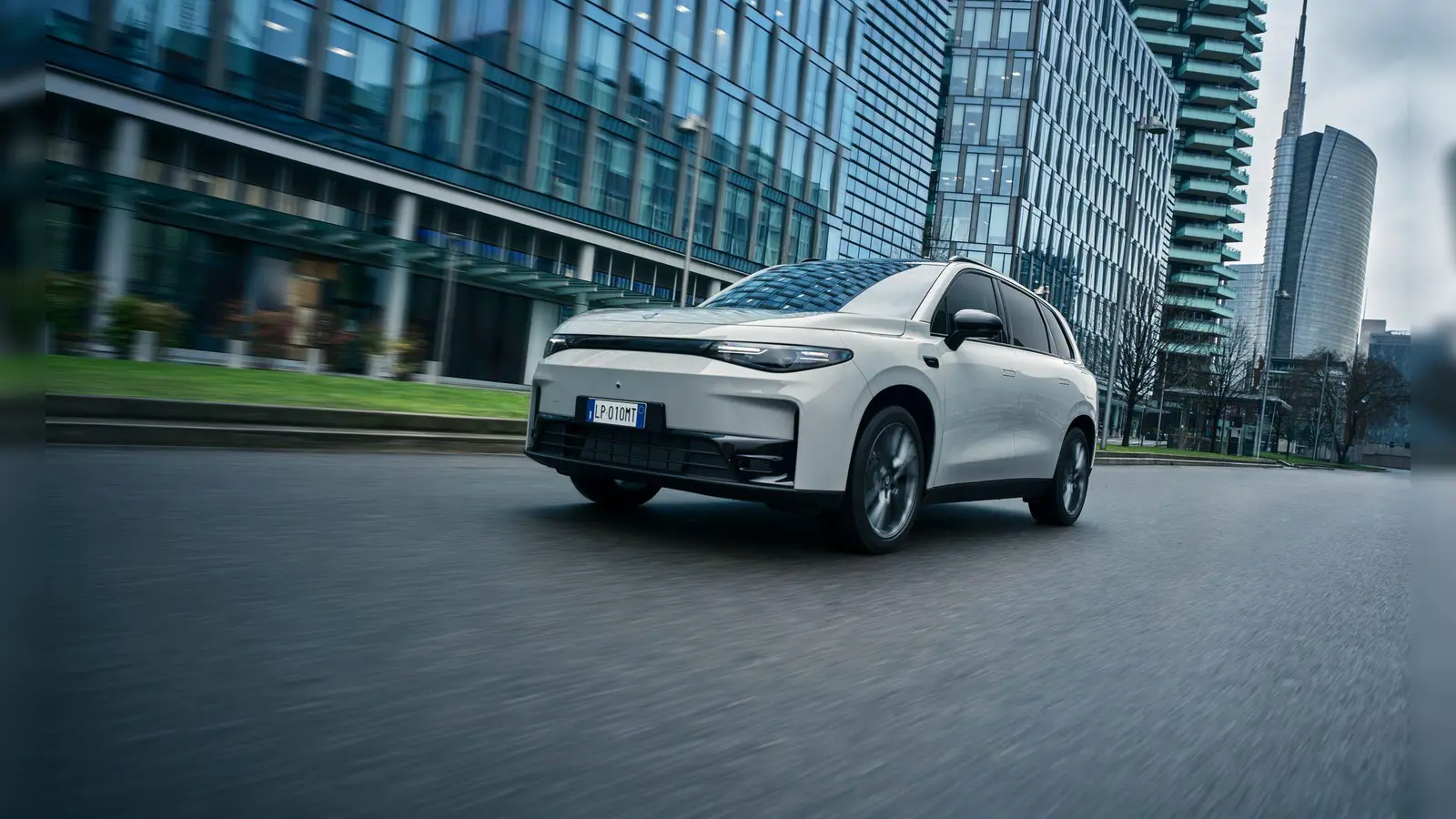 Reichweitenangst ade: Leapmotor C10 jetzt auch mit Benzin-Backup für über 800 Kilometer Extra-Reichweite. (Foto: Leapmotor/dpa-tmn)