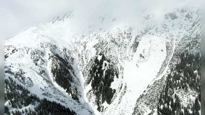 Bei einem Lawinenabgang in Österreich ist ein Wanderer ums Leben gekommen (Symbolbild). (Foto: Zeitungsfoto.At/APA/dpa)