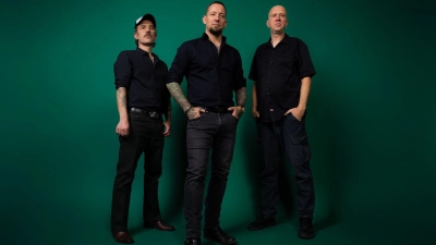 Die dänische Metal-Band Volbeat eroberte Platz eins der Charts. (Foto: Brittany Bowman/Universal Music/dpa)