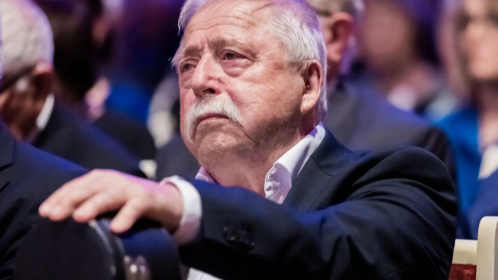 Wolf Biermann wird 90, hat aber noch einiges vor. (Archivbild) (Foto: Christoph Soeder/dpa)