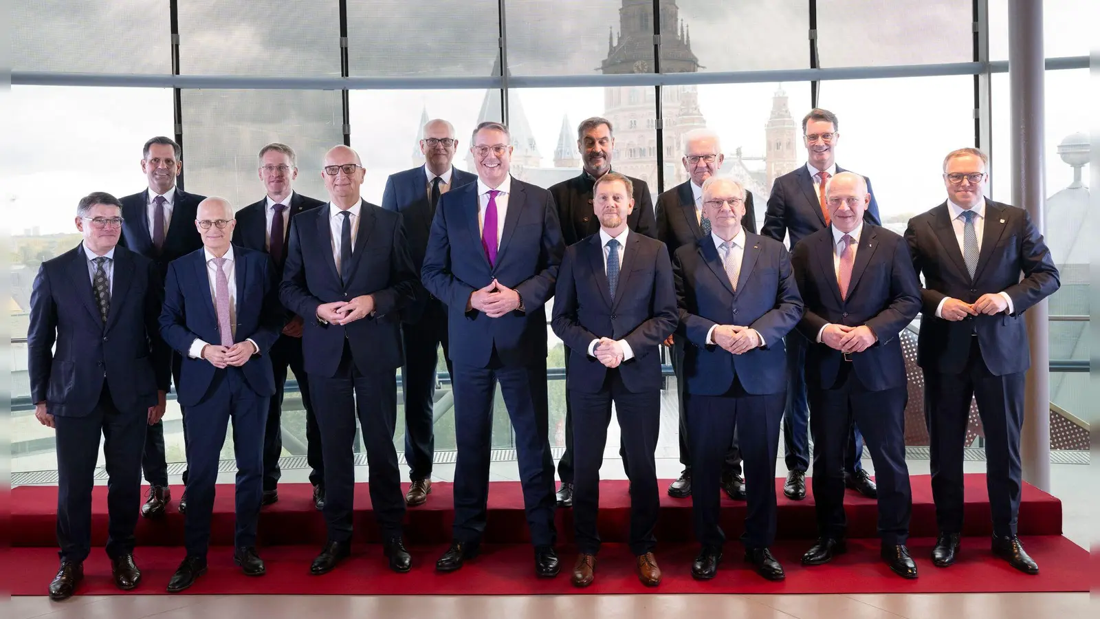 Die Ministerpräsidenten haben klare Forderungen an den Bund. (Archivbild) (Foto: Boris Roessler/dpa)