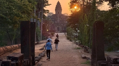 Touristenflaute am Tempel: Das Angkor-Weltkulturerbe ist derzeit wenig besucht - auch der zugehörige Tempelberg Bakong. (Foto: Carola Frentzen/dpa-tmn)