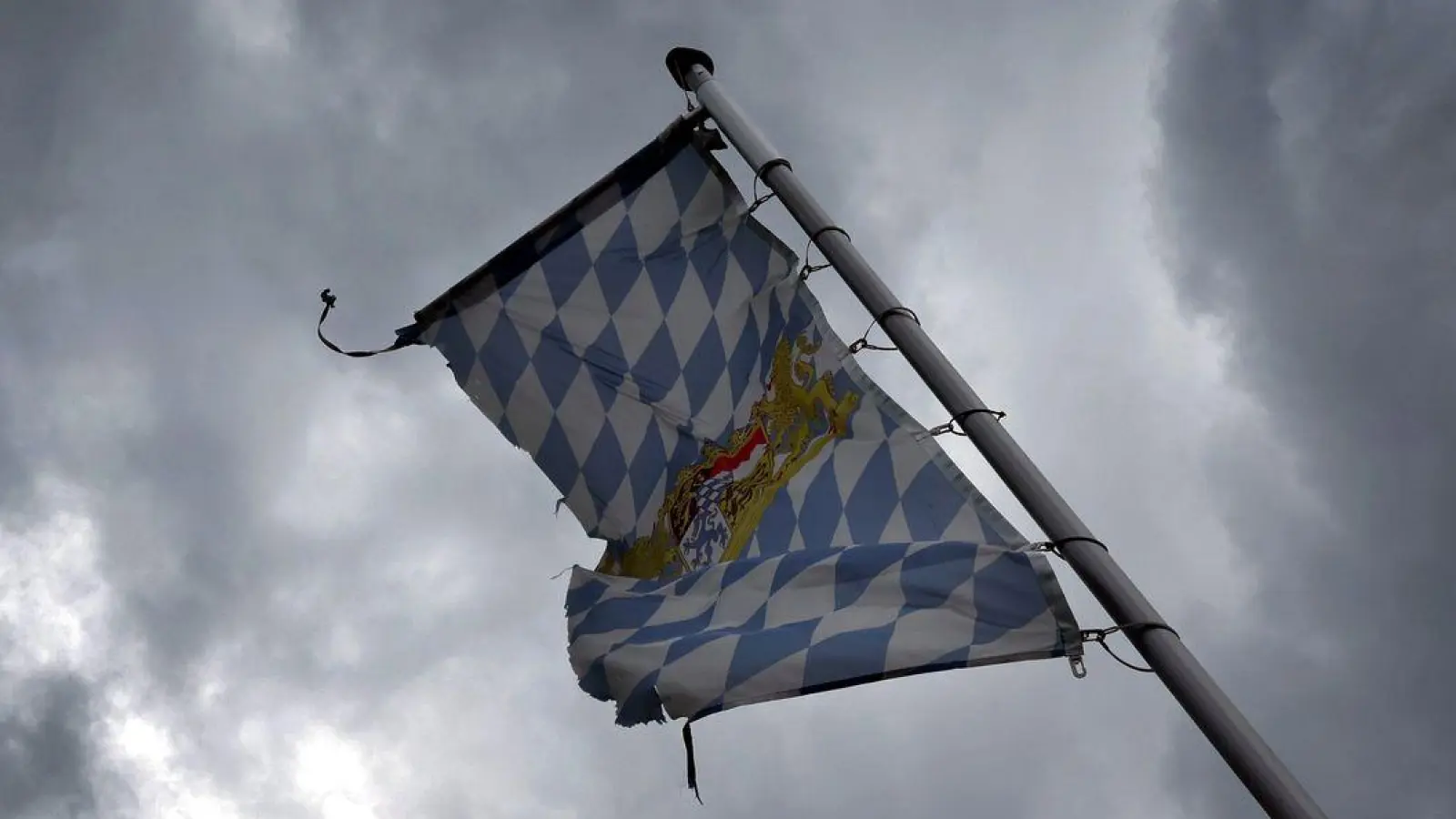 Freundlicheres Wetter ist erst am Freitag in Sicht. (Symbolbild) (Foto: Karl-Josef Hildenbrand/dpa)