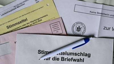 In der Gemeinde Bischberg im Landkreis Bamberg sind kurz vor der Kommunalwahl mit den Briefwahlunterlagen falsche Stimmzettel verschickt worden. (Symbolbild) (Foto: Sven Hoppe/dpa)