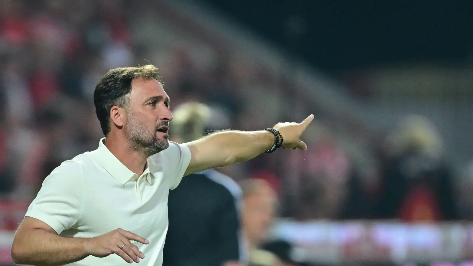 Zeigt den Weg zum Bayern-Erfolg: Trainer José Barcala (Foto: Sebastian Christoph Gollnow/dpa)