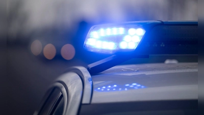 Laut Angaben der Polizei gibt es mehrere Verletzte. (Symbolfoto)  (Foto: Marijan Murat/dpa)