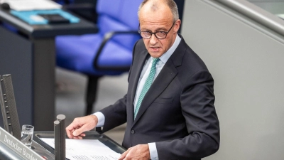 Merz spricht in seiner Regierungserklärung auch die AfD direkt an. (Foto: Michael Kappeler/dpa)