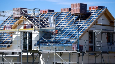 Im Wohnungsbau dürfte es bald wieder bergauf gehen (Archivbild). (Foto: Sven Hoppe/dpa)