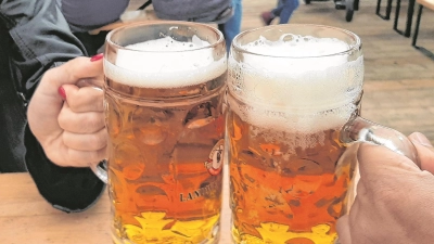 Gemütlichkeit und Lebensfreude stehen im Mittelpunkt der Festtage. (Foto: Christian Treffer)