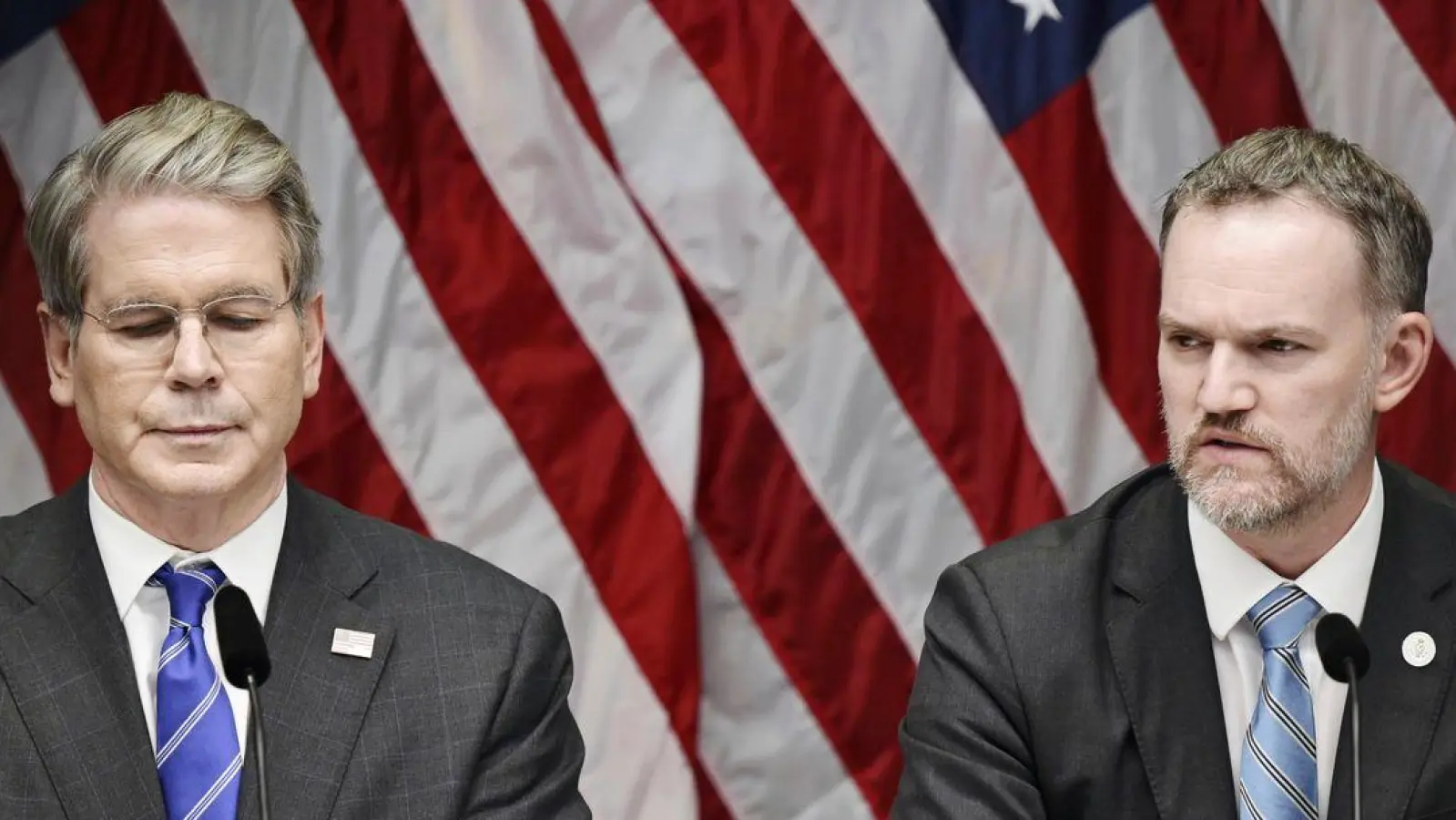 US-Finanzminister Scott Bessent (l) und der US-Handelsbeauftragte Jamieson Greer in Stockholm. (Foto: Magnus Lejhall/TT News Agency/AP/dpa)