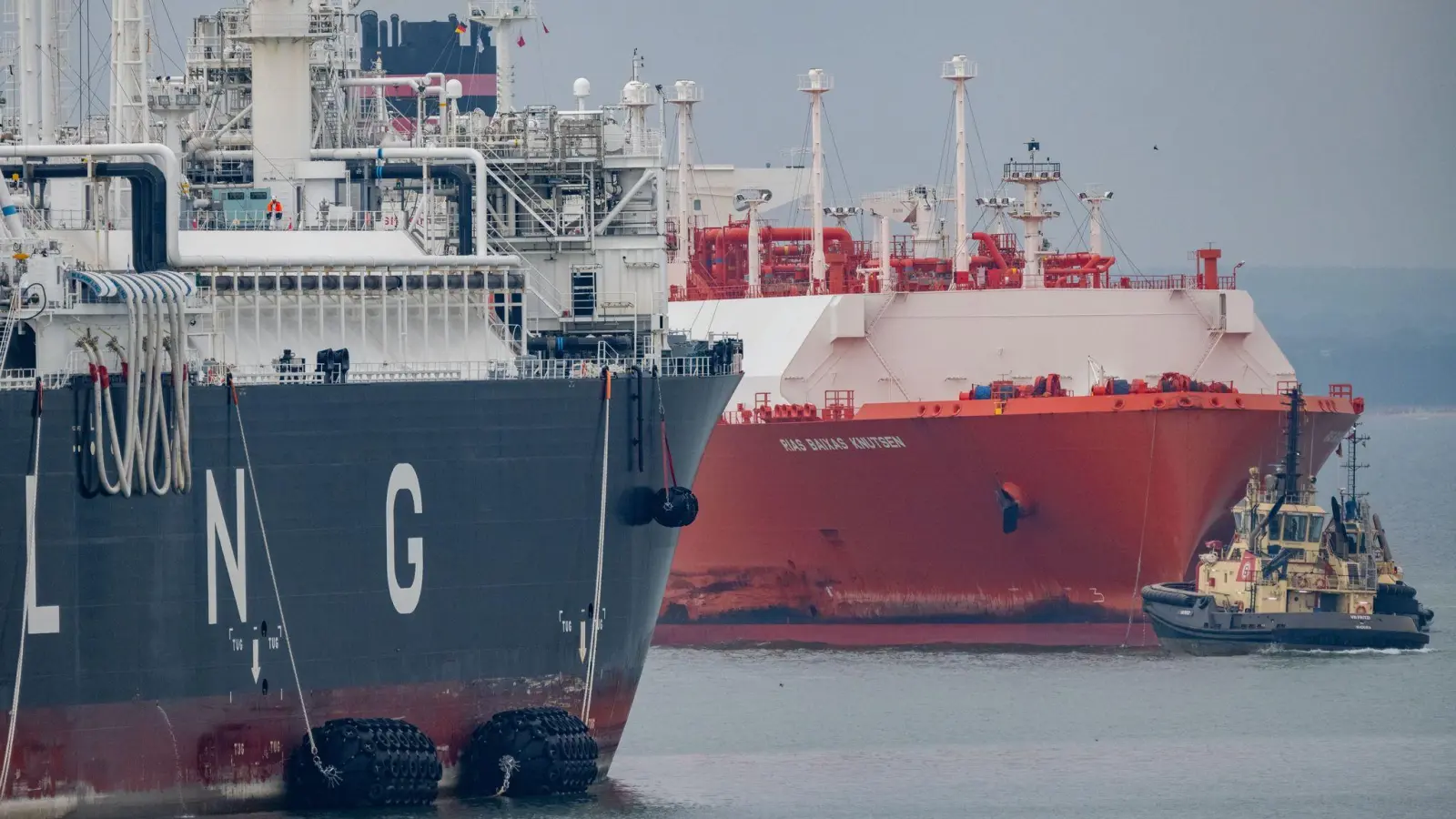 Anders als für fossile Energieträger wie Öl und Kohle gibt es in der EU keine Einfuhrverbote für Gas aus Russland. (Foto: Stefan Sauer/dpa)