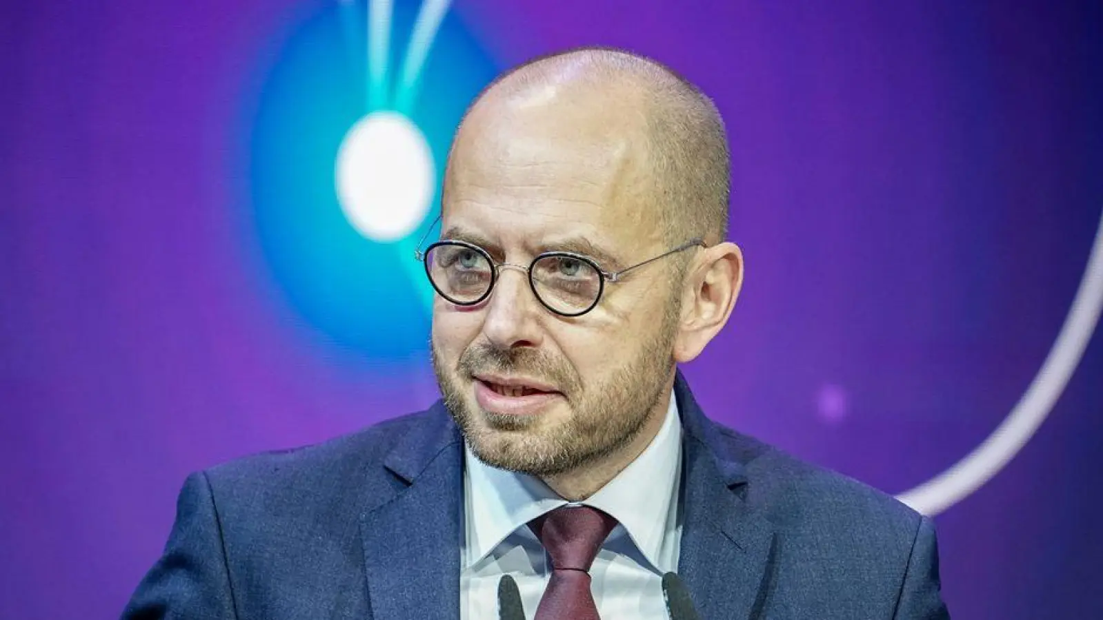 Siemens-Energy-Chef Christian Bruch hat harte Jahre hinter sich und kann derzeit starke Zahlen verkünden.  (Foto: Kay Nietfeld/dpa)