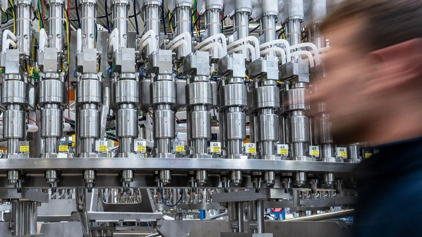 Der Maschinenbau, ein Pfeiler der deutschen Industrie. (Symbolbild) (Foto: Armin Weigel/dpa)