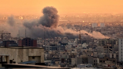 Israel und die USA greifen seit mehr als einer Woche Ziele im Iran an. (Archivbild) (Foto: Vahid Salemi/AP/dpa)