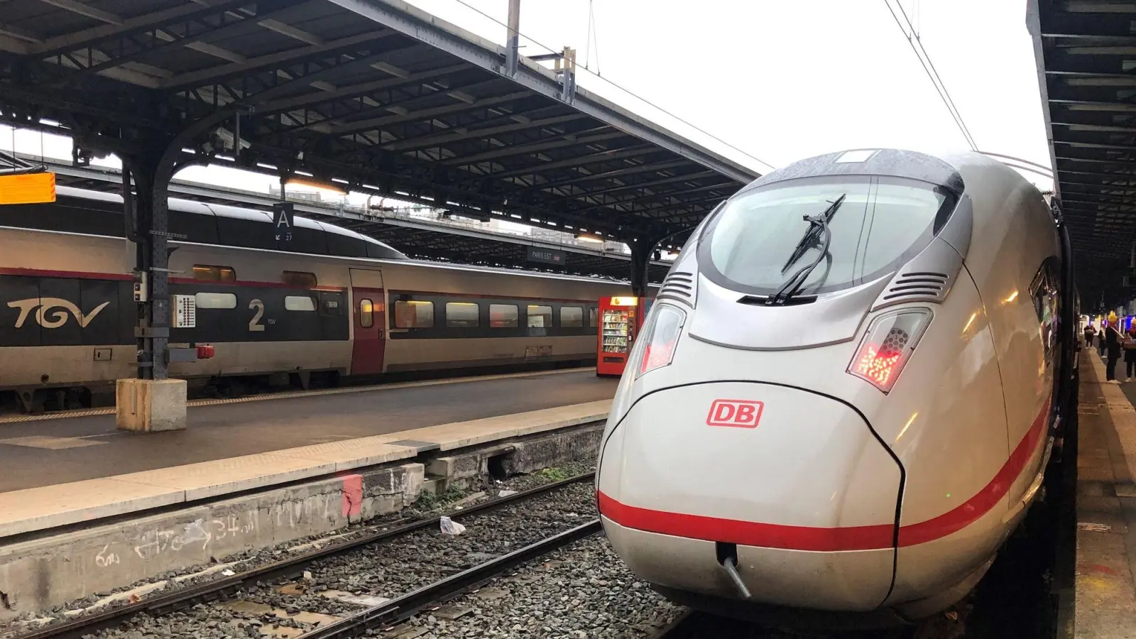 Der Bahnverkehr zwischen Deutschland und Frankreich soll ausgebaut werden. (Archivbild) (Foto: Michael Evers/dpa)