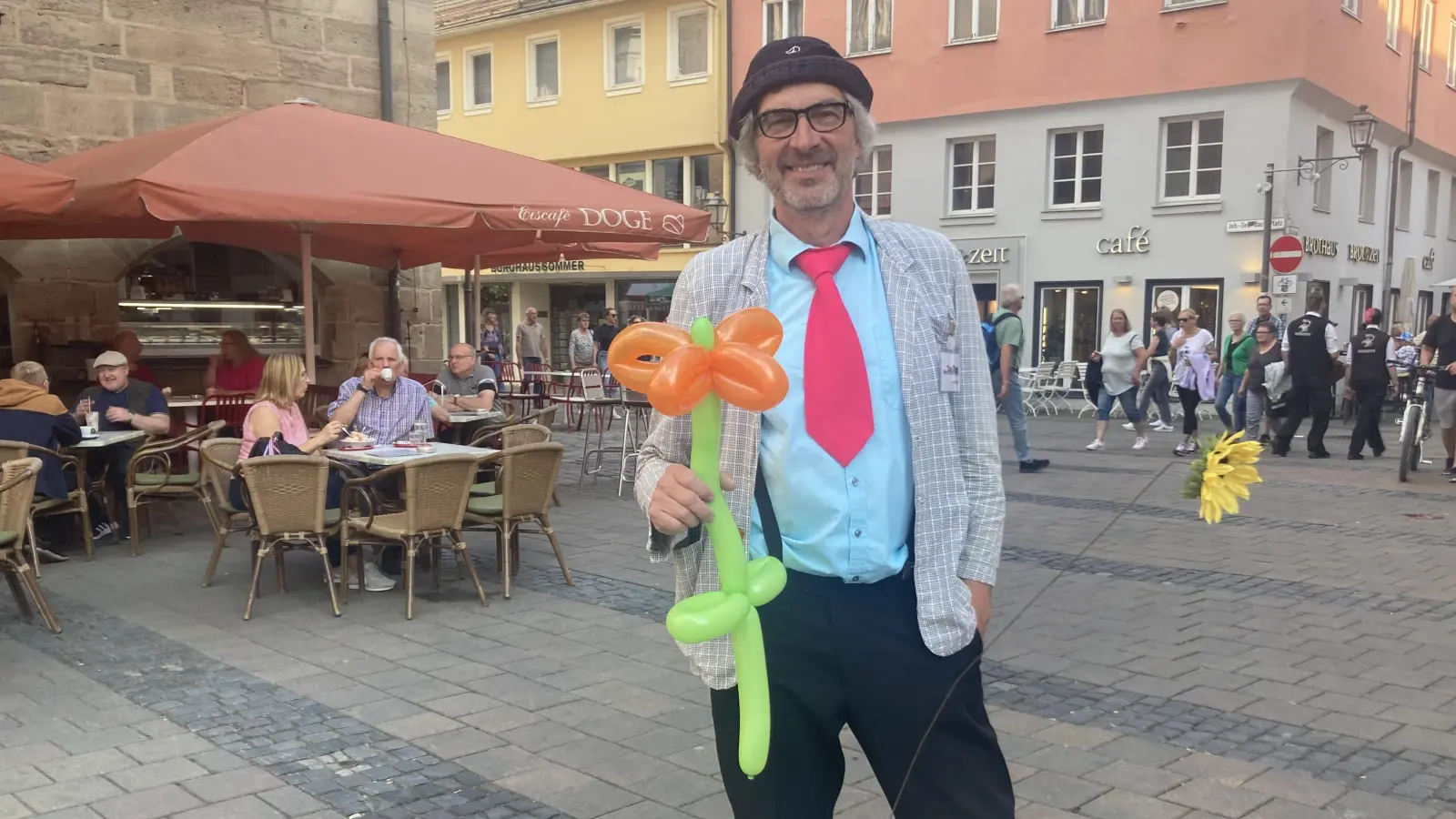 Bieranstich, Livemusik und ordentlich Trubel: Das sind die Impressionen unserer Reporter vom Ansbacher Altstadtfest 2023. (Foto: Jonas Volland)