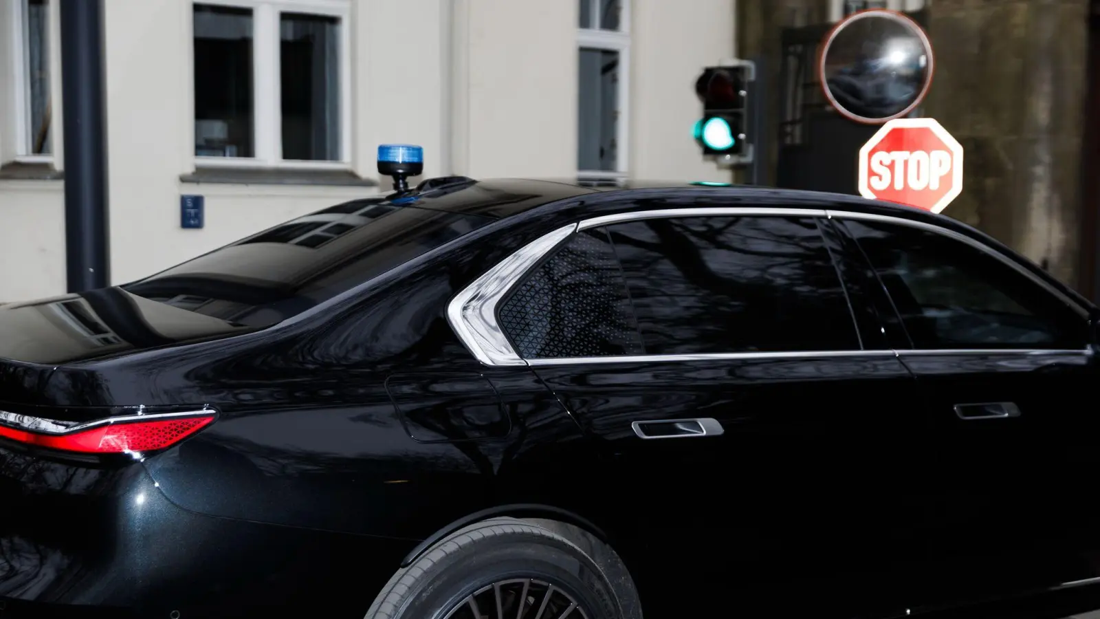 Verhandelt wurde im Norden Berlins in der Villa Borsig, dem Gästehaus des Auswärtigen Amts am Tegeler See. (Foto: Carsten Koall/dpa)