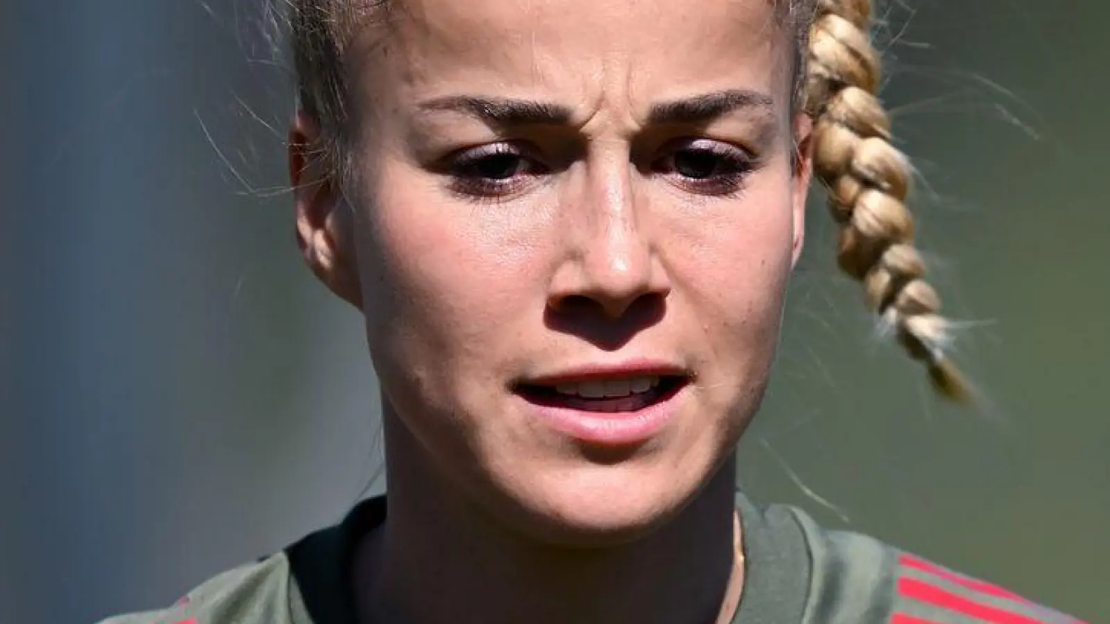 Erst einmal raus: Fußball-Nationalspielerin Giulia Gwinn. (Archivbild)  (Foto: Sven Hoppe/dpa)