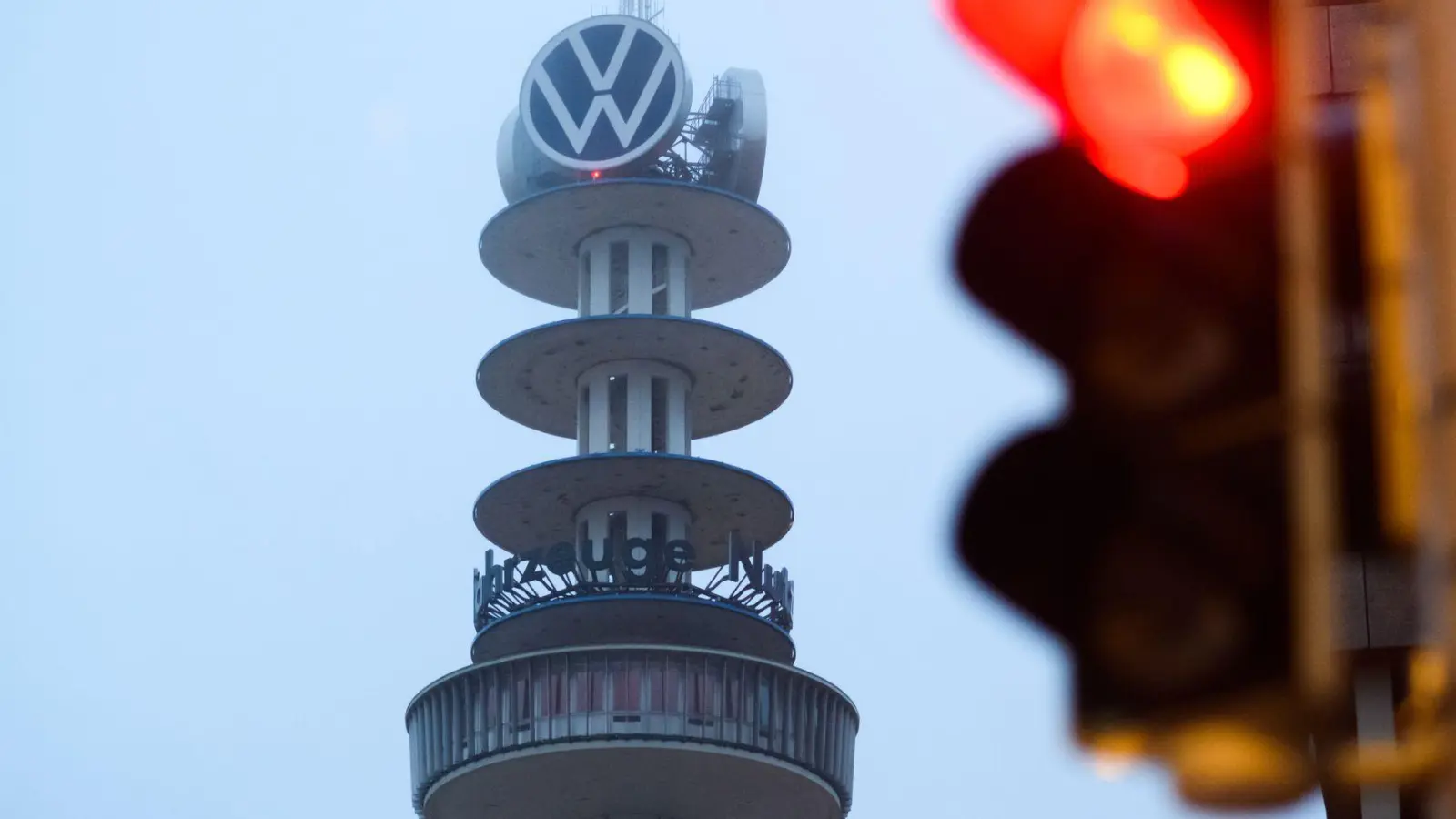 Die Marken-Logos hat VWN bereits im Sommer vom „Telemoritz“ entfernt. (Archivbild) (Foto: Julian Stratenschulte/dpa)