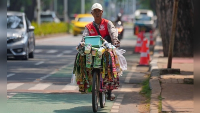 In Jakarta gibt es immer und überall Kaffee - das „Starling“-Konzept boomt. (Foto: Tatan Syuflana/AP)