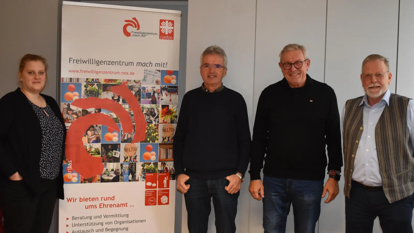 Jörg Hankewitz, Reinhold Burger und Walter Weigand (von rechts) gehören zum Team der ehrenamtlichen Ausbildungsmentoren. Sie und Veronika Polok würde sich über weitere Interessierte freuen. (Foto: Ute Niephaus)