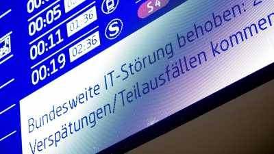 Der Bahnverkehr war wegen einer Funkstörung eingestellt.  (Foto: Moritz Frankenberg/dpa)