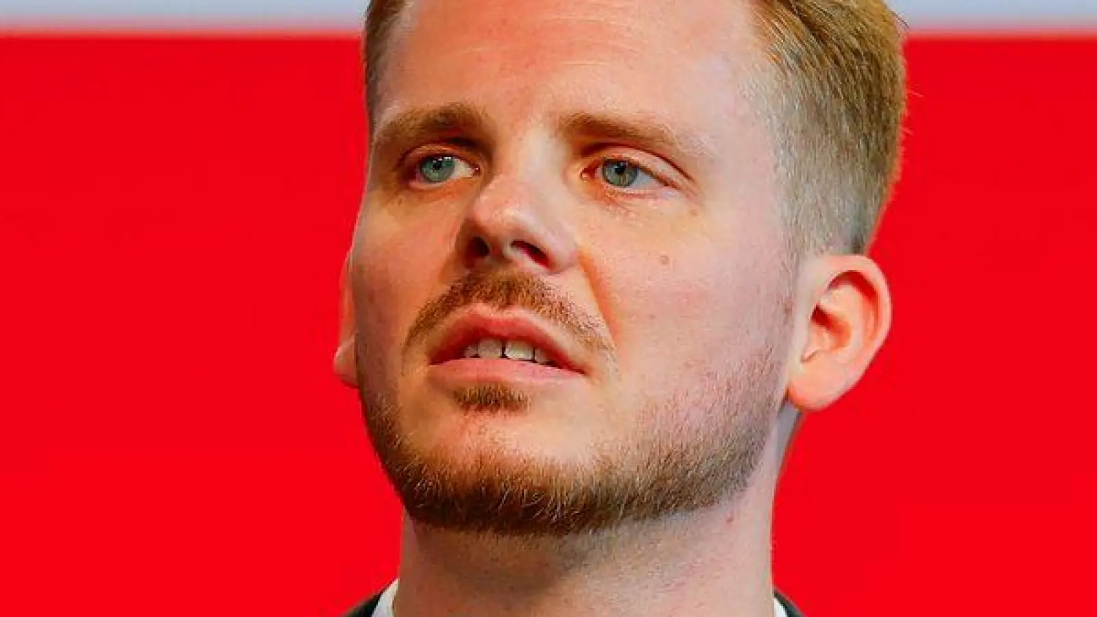 Tim Klüssendorf hat geforderte Unterlagen nun nachgereicht. (Archivbild) (Foto: Frank Molter/dpa)