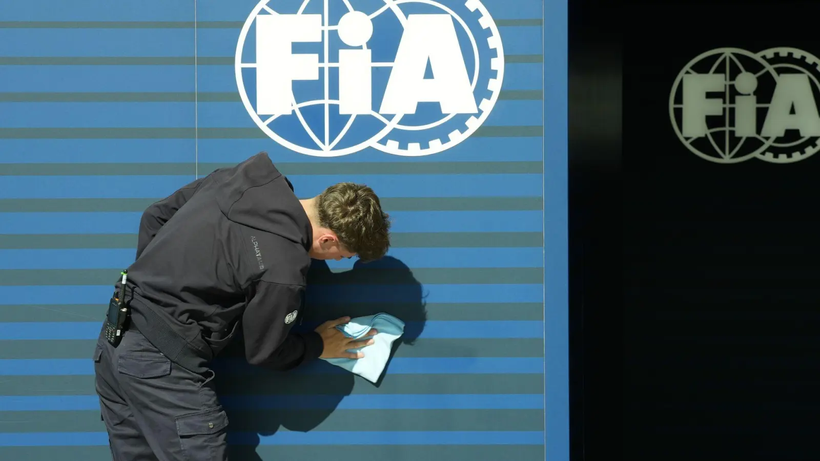 Die Macher der Formel 1 um den Weltverband Fia beraten über schnelle Änderungen am neuen Regelwerk. (Archivbild) (Foto: Eugene Hoshiko/AP/dpa)