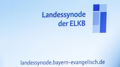 Mehr als 100 Menschen gehören der bayerischen Landessynode an. (Symbolbild) (Foto: Armin Weigel/dpa)