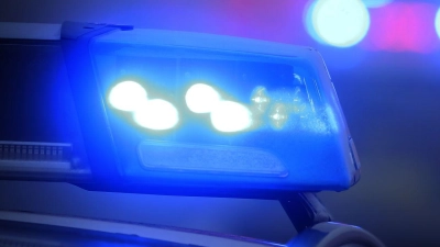 Eine rechtsmedizinische Untersuchung soll laut Polizei Aufschluss über die Todesursache geben. (Symbolbild) (Foto: Karl-Josef Hildenbrand/dpa)