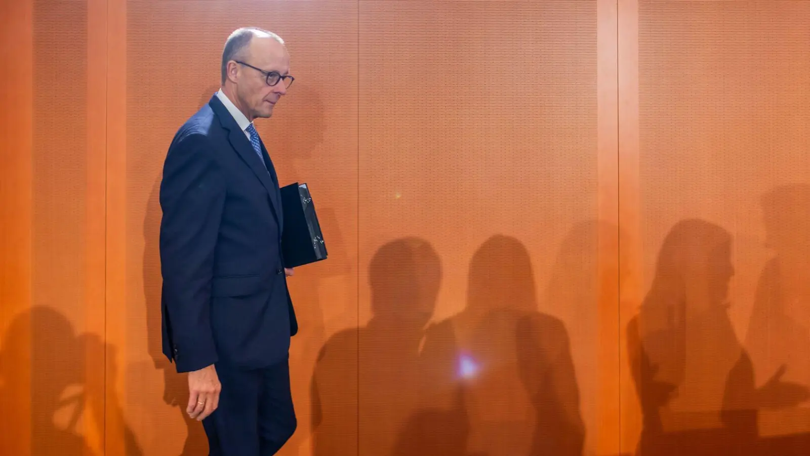 Merz steht nach seiner Äußerung heftig in der Kritik. (Archivbild) (Foto: Michael Kappeler/dpa)