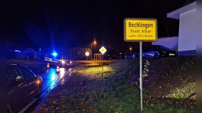 Die Polizei war in Aßlar-Bechlingen im Einsatz.  (Foto: Andreas Trojak/wirSiegen.de/dpa)