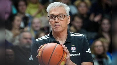 Wieder nichts: Bayern-Coach Gordon Herbert und sein Team verlieren in Dubai. (Archivbild) (Foto: Soeren Stache/dpa)