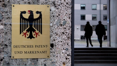 Die deutsche Industrie hat im vergangenen Jahr wieder mehr Erfindungen zum Patent angemeldet. (Symbolbild) (Foto: Sven Hoppe/dpa)