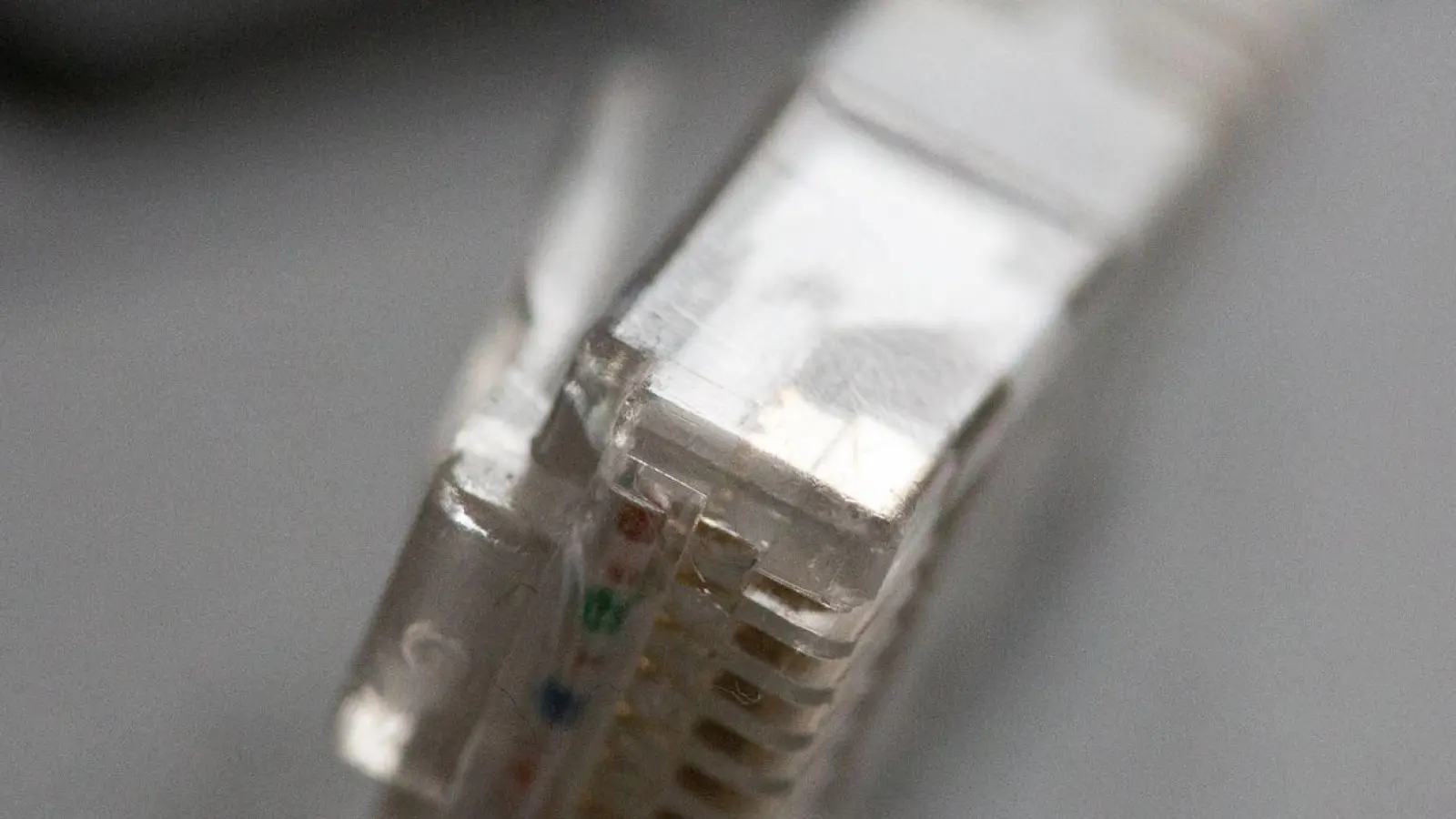 Das „Recht auf schnelles Internet“ besteht seit Ende 2021 und soll Menschen auf dem Land etwas bringen. (Foto: Fernando Gutierrez-Juarez/dpa-Zentralbild/dpa)