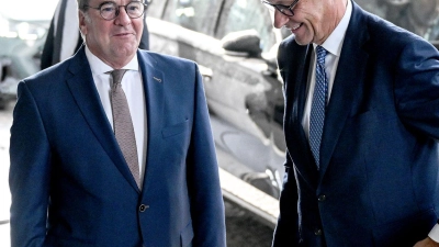Das Bundeskabinett tagt ausnahmsweise im Verteidigungsministerium. (Foto: Britta Pedersen/dpa Pool/dpa)