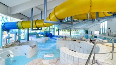 Schluss mit rutschig: Von Ende Juni bis Anfang August soll das Aquella in Ansbach geschlossen bleiben. (Foto: Jim Albright)